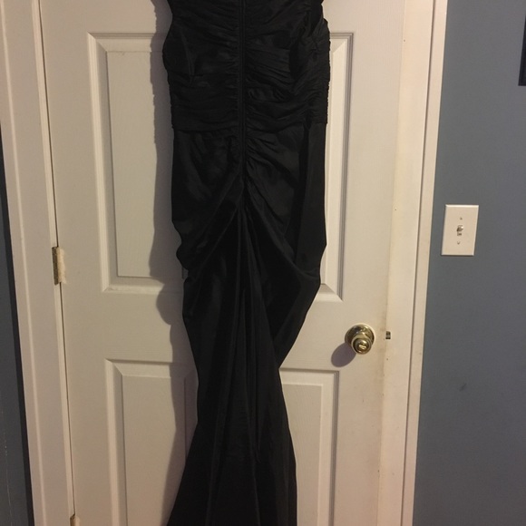 Black Ball gown - Picture 3 of 4